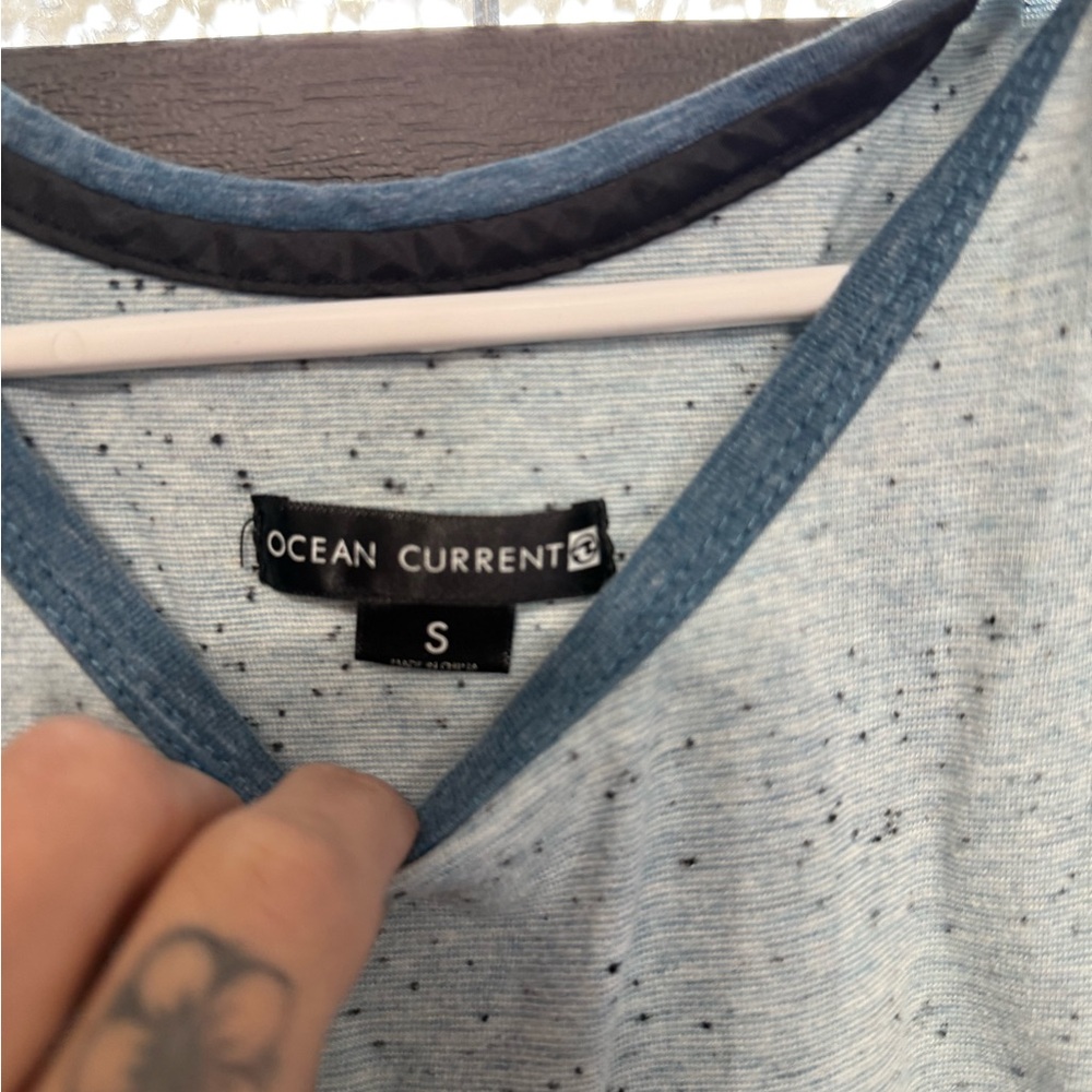 Ocean Current Gray and Blue Tank Top - Picture 3 of 4